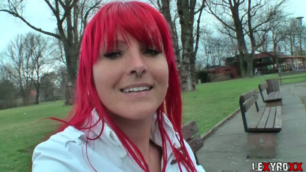 LexyRoxx - Familienvater abgefickt