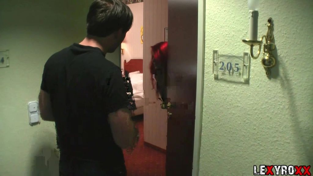 Mieser Fremdfick! Notgeile Bitch vs. Eheglück!