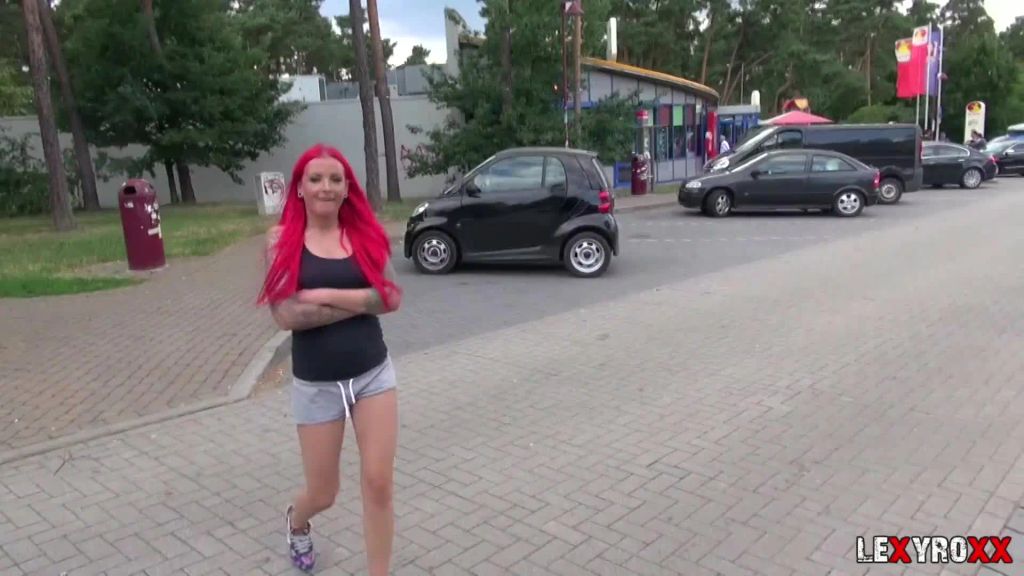 LexyRoxx - Parkplatzsex A13 – der geilste Rastplatz für anonymes Vögeln